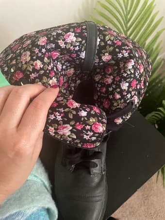 WOMENS CLOTHES, BOOTS, SCARVES, PURSES, COATS, JACKETS 3