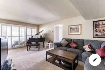 Lovely Private Room Near Stanford University for 1 year lease (menlo 3