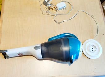 Black&Decker Dustbuster 1