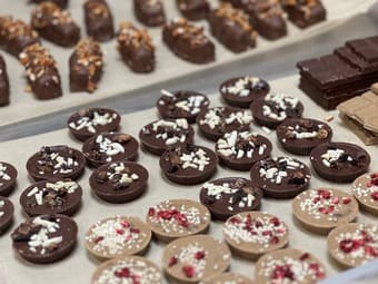 Apprentice chocolatiers wanted! No experience necessary 1