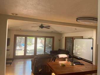 2 bedrooms available in a 4 bedroom house in Palo Alto 3