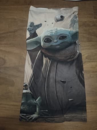 Baby Yoda face cover 1