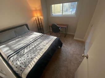 Private room and bath in upscale Redwood City apartment 2