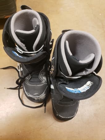 Snowboard boots women's size 7.5 2