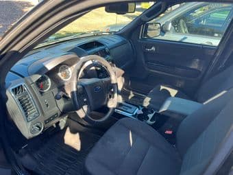 2010 Ford Escape SUV 2