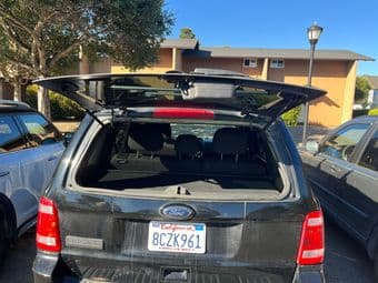 2010 Ford Escape SUV 3