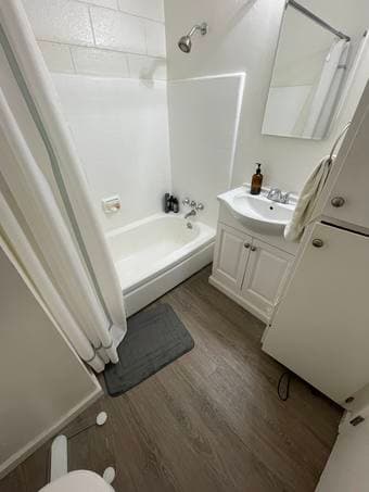 Spacious room in 2 Bed / 1 Bath apartment - Midtown Palo Alto 3