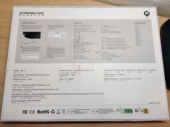 UNOPENED iPad Pro 12.9 inch 6th Gen with Magic Keyboard 4