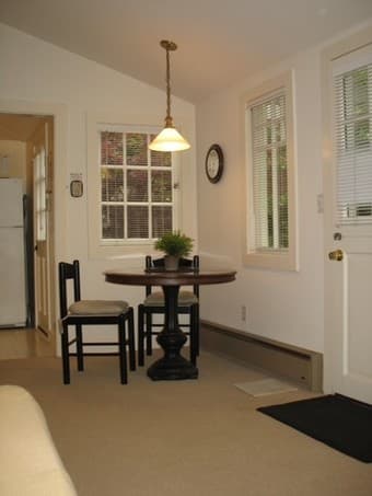 Charming FULLY FURNISHED STUDIO-COTTAGE in Prestigious “Old Palo Alto 4