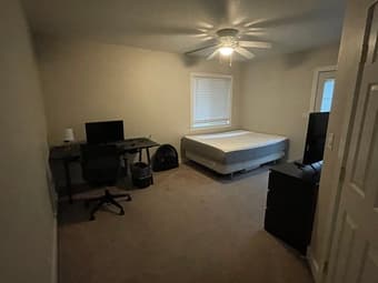 Master Bedroom in 3B3Br Palo Alto 3