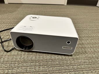Video PROJECTOR (only used once!!) - perfect for movie nights 1