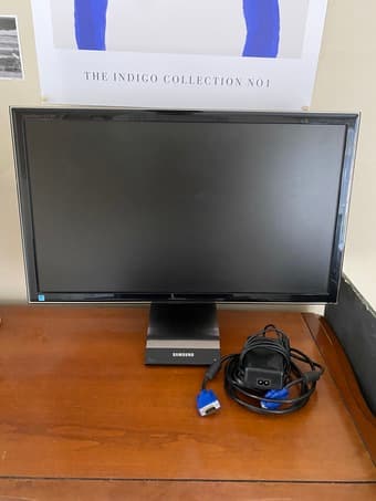 Samsung Monitor (SyncMaster CA750, 1080p, 1920 x 1080) 1