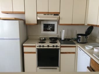 Sublet studio in Hayes Valley, San Francisco, in Dec (12/14/23-1/2/24) 1