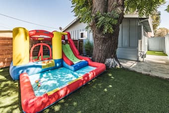 Furnished Room in Cozy Home near University Ave with private parking 4