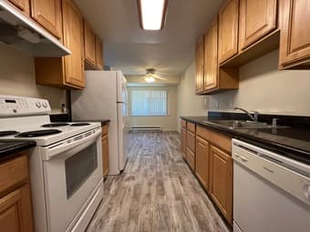 Quiet 2nd floor 3 bed 2 bath apartment amongst the redwoods 1