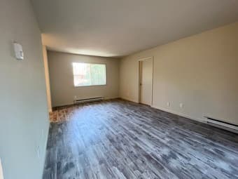 Quiet 2nd floor 3 bed 2 bath apartment amongst the redwoods 3