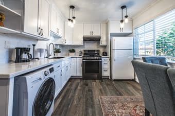 斯坦福大学附近 靠近University Ave 2房1卫独立屋单间带后院带停车位招租（水网全包） 4