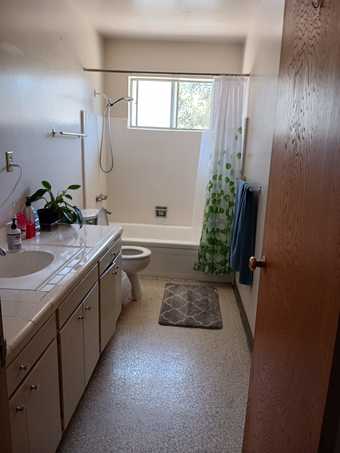 1b1b in 3b3b in Menlo Park at a great location 3