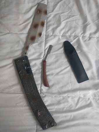 Halloween razors (2x) - Sweeney Todd costume 1