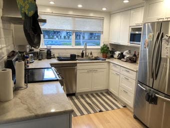 Two rooms available in 4 bedroom 2 bath Mountain View House 2