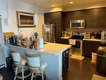 Unfurnished 1B/1B in Beautiful Colonnade 2