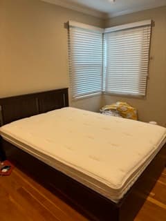 Full sized mattress+bedframe 2