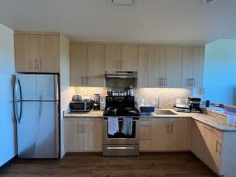 EVGR B Premium studio sublet from 12/08 to 01/08 3