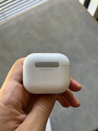 Airpods gen 3 with charger and box 2