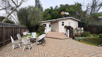 Room in lovely 3 room 3 bathroom house 2