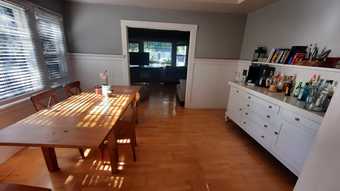 Room in lovely 3 room 3 bathroom house 3