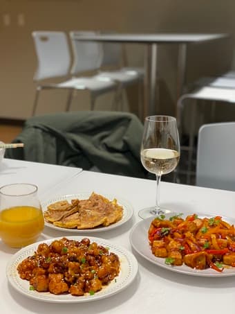 Looking for a studio or 1B/1B starting Nov - $1600-1800 3