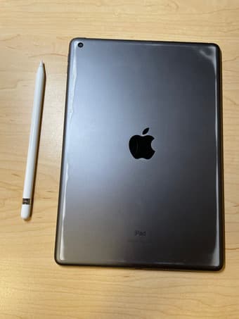 iPad 7th gen 32GB + Apple Pencil 1 2