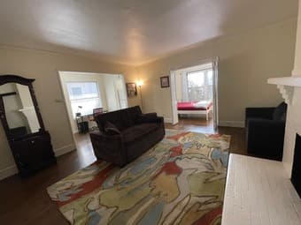 Furnished 1B/1B right by Stanford. Prime downtown Palo Alto 1