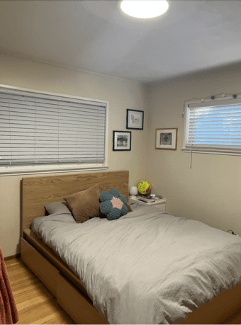 Wooden bed frame, excellent condition (Menlo Park) 1