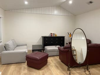 Redwood City Room Available Immediately! 2