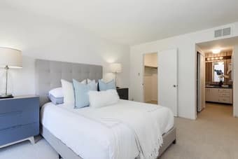 2 bed 2 full bath in coveted Sharon Heights, Menlo Park 5 mins from SU 4