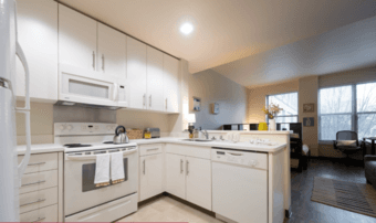 Subletting Munger Premium Studio 500 sqft (12/15 - 1/6 dates flexible) 1