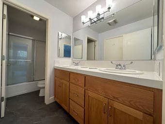 1br sublet Dec15-31 Barron Pk Palo Alto huge house 5min bike Stanford 2