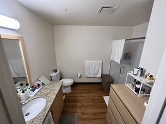 EVGR B Premium studio sublet from Dec 8th to Jan 7th 4