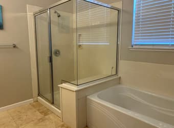 Room share in a 4 bedroom and 2.5 bath 2000 sq ft single family house 2