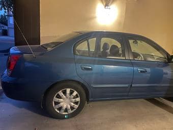 Hyundai 2005 Elantra - $2,300 @stanford.edu 1