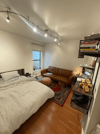 [Dec - Aug] Sunny 1b1b Lower Pac Heights in 3b2b Apartment - FEMALE 1