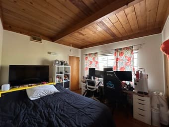 Lease transfer: Master bedroom in 3br2bath apartment in downtown Menlo 1