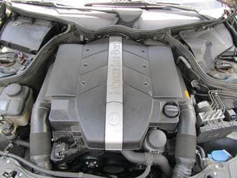 Blue Mercedes C320 excellent condition 2