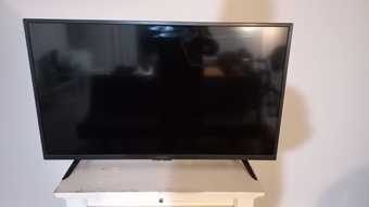 Insignia™ - 40" Class N10 Series LED Full HD TV 1