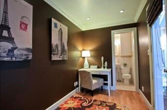 Small studio available to rent 1