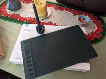 Huion H610PRO V2 Graphic Drawing Pen Tablet - Forest Green 2