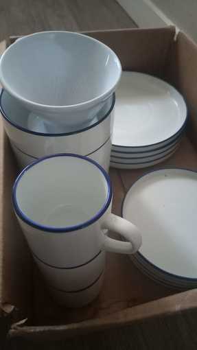 DINNER SET - PICK UP TODAY @ MOUNTAIN VIEW 1