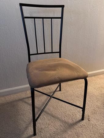 4x Dining Chairs / Kitchen Stairs 3