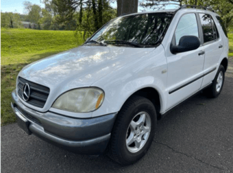 Car White SUV Mercedes 1